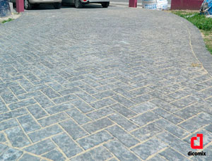 Adoquines intertrabados rectos